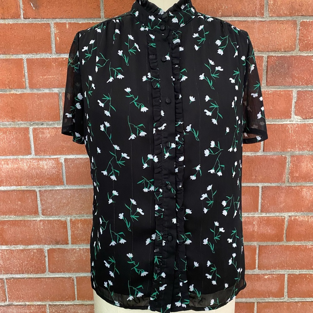 DAPHNE PARIS - L - RUFFLE DETAIL SHORT SLEEVE BLOUSE